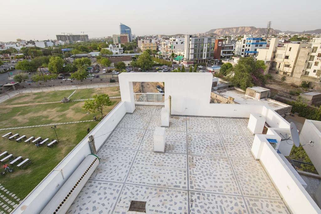 K G Residency Airport Hotel Dzsaipur Kültér fotó